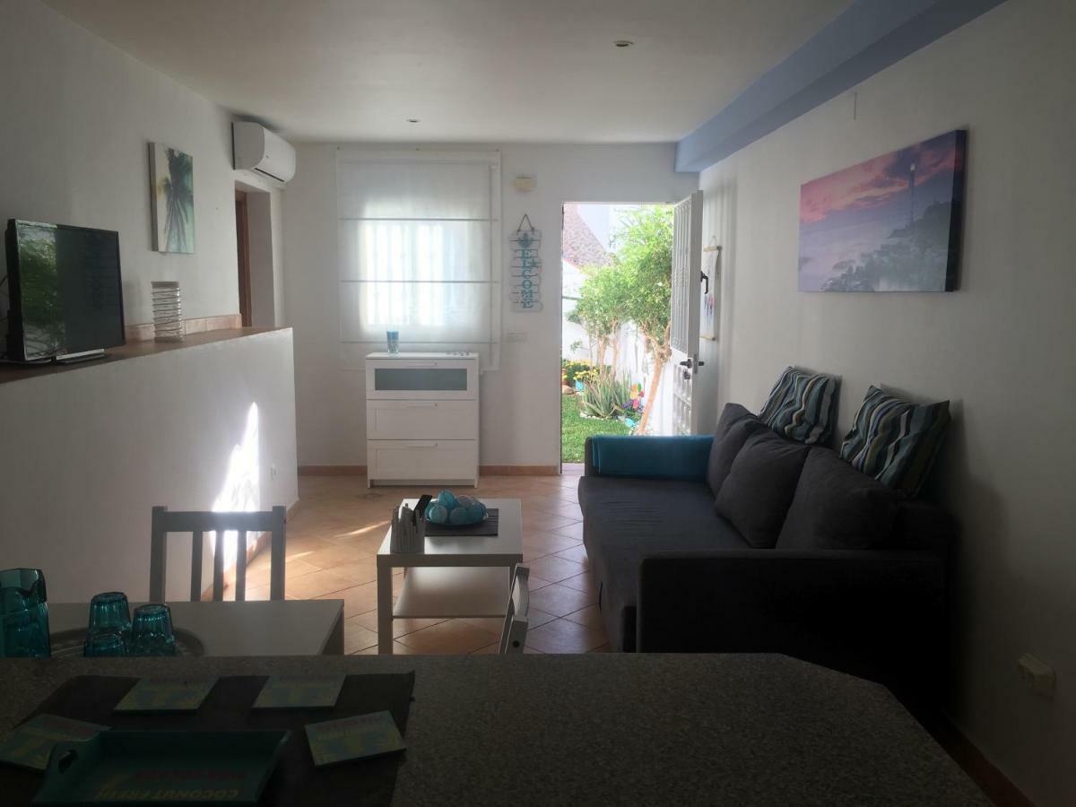 Apartamento Pueblo Rocio 80 内尔哈 外观 照片